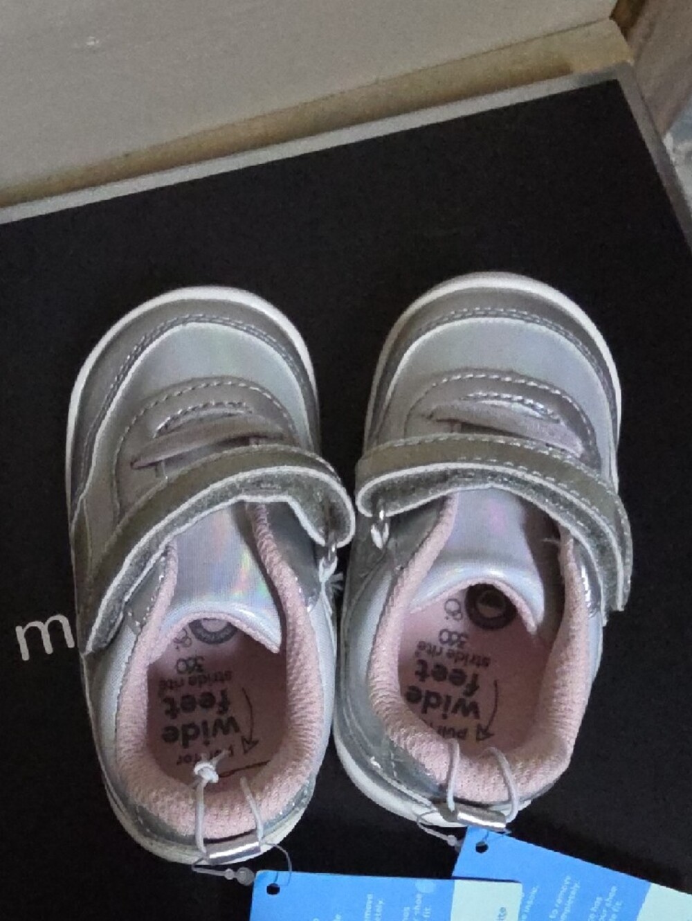Stride Rite Girls' Silver Metallic & Pink Lined Sneakers - Picture 3 of 3